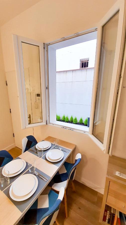 マドリードLindo Apartamento En Zona Centro, Cerca De Todoアパートメント エクステリア 写真
