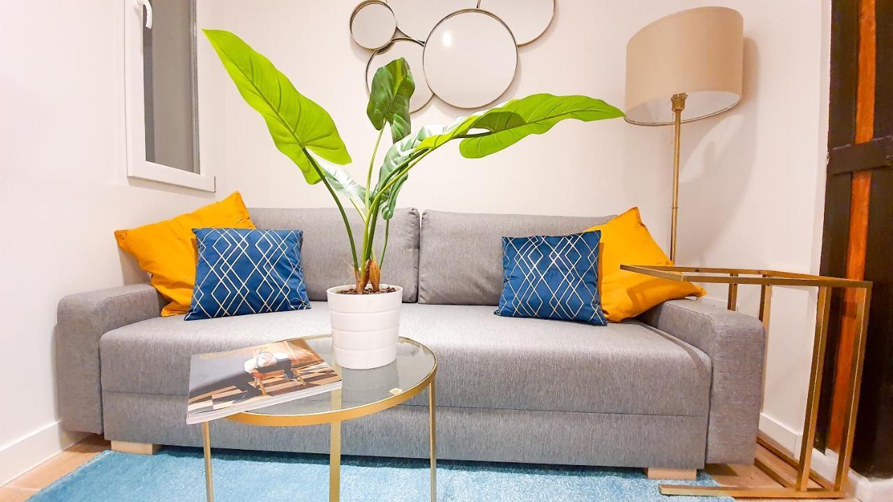 マドリードLindo Apartamento En Zona Centro, Cerca De Todoアパートメント エクステリア 写真